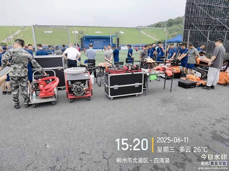 投彈無人機，滅火無人機，隔離帶開辟機器人展會1.jpg
